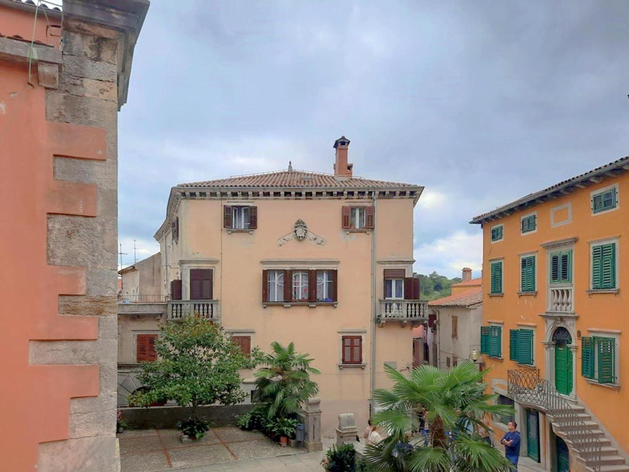 Premium Apartment Ca' San Marco In A Historic Town Labin  Eksteriør bilde
